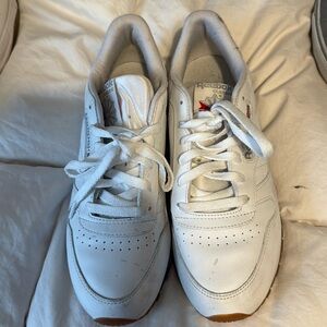 Reebok women’s white sneakers